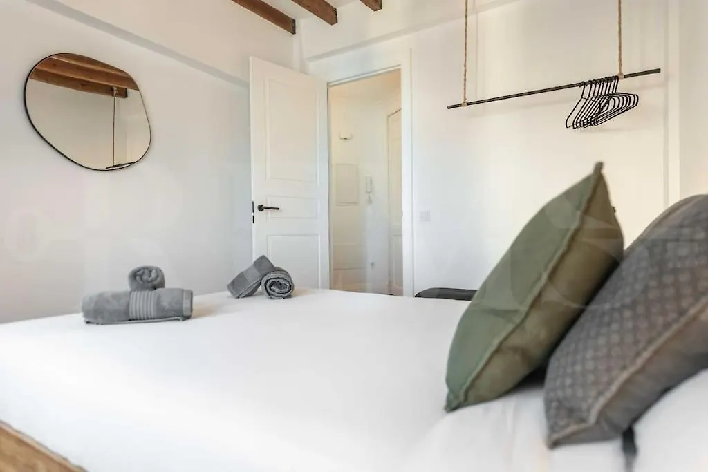 Modern Apartment Next To The Cervantes Theatre By Rems Málaga