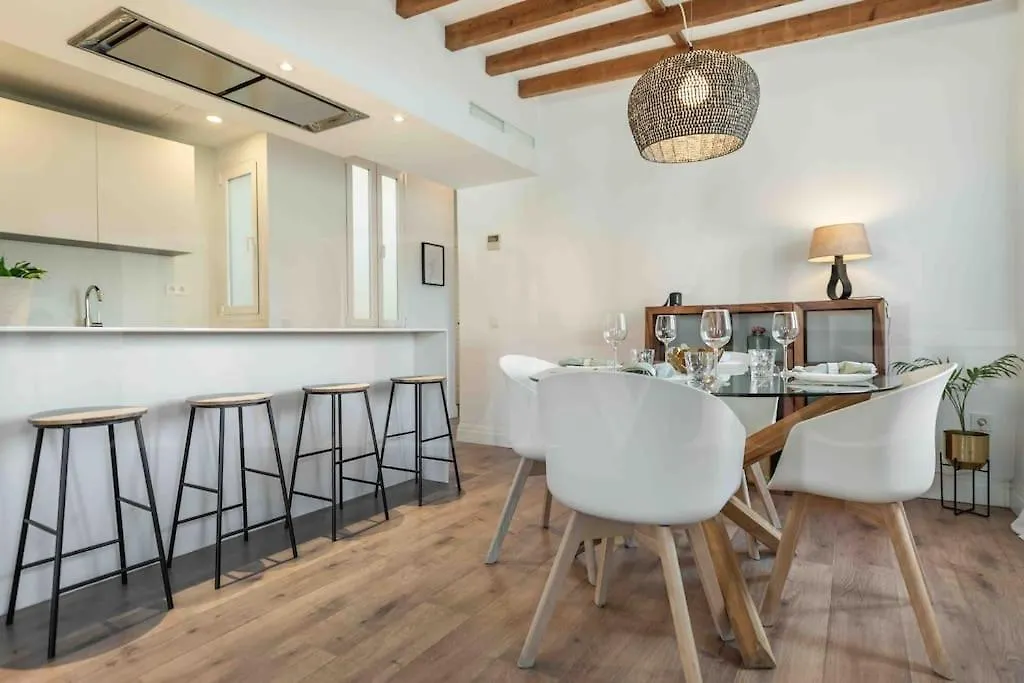 Modern Apartment Next To The Cervantes Theatre By Rems Malaga Spain