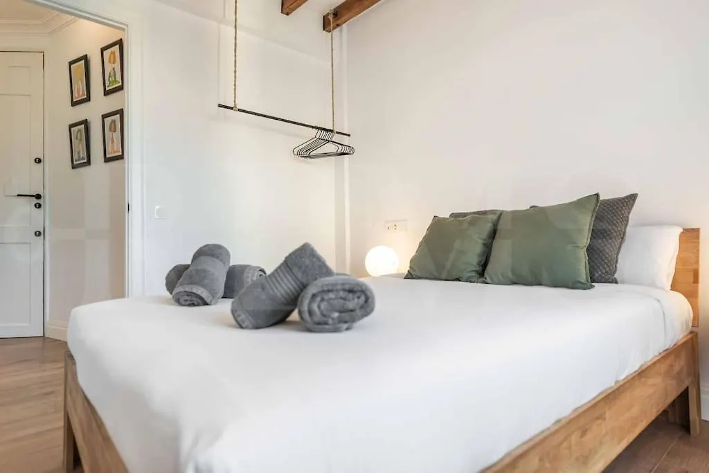 Modern Apartment Next To The Cervantes Theatre By Rems Malaga 0*,  Spain